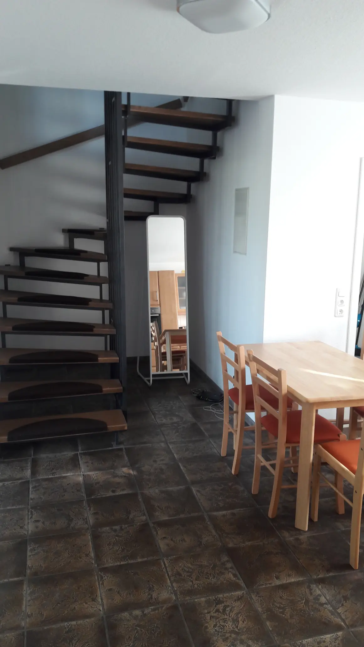 Reihenhaus mit Smartlocks – Monteurzimmer Siegen - ingatlan fénykép 8