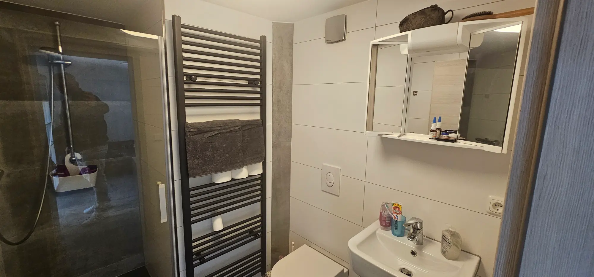 Voll ausgestattetes Apartment mit Terrasse - property photo 6