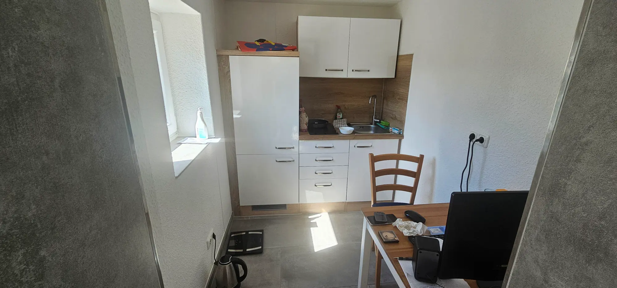 Voll ausgestattetes Apartment mit Terrasse - property photo 3