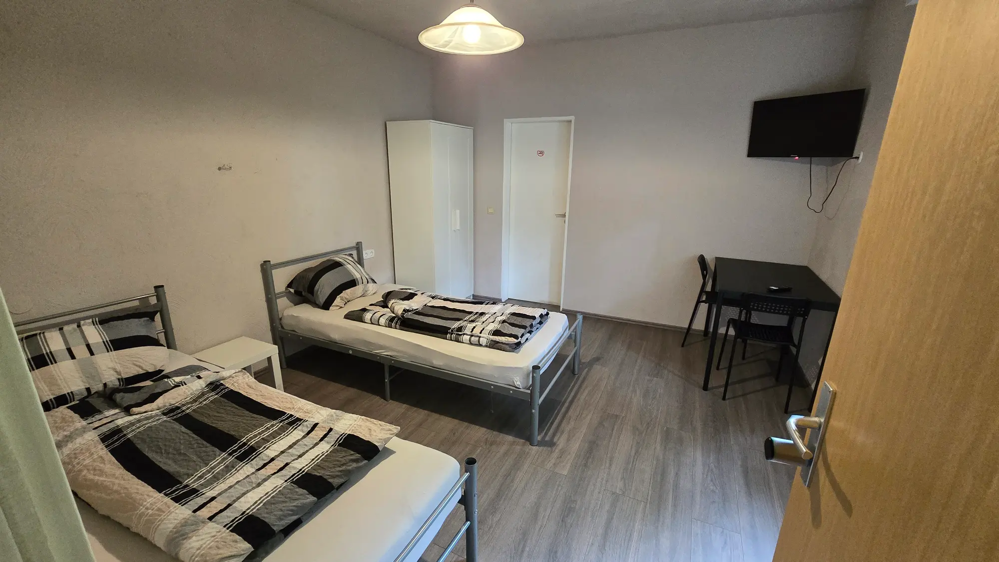 5-Personen-Wohnung mit 3 Zimmern & Terrasse - фото 5 недвижимости