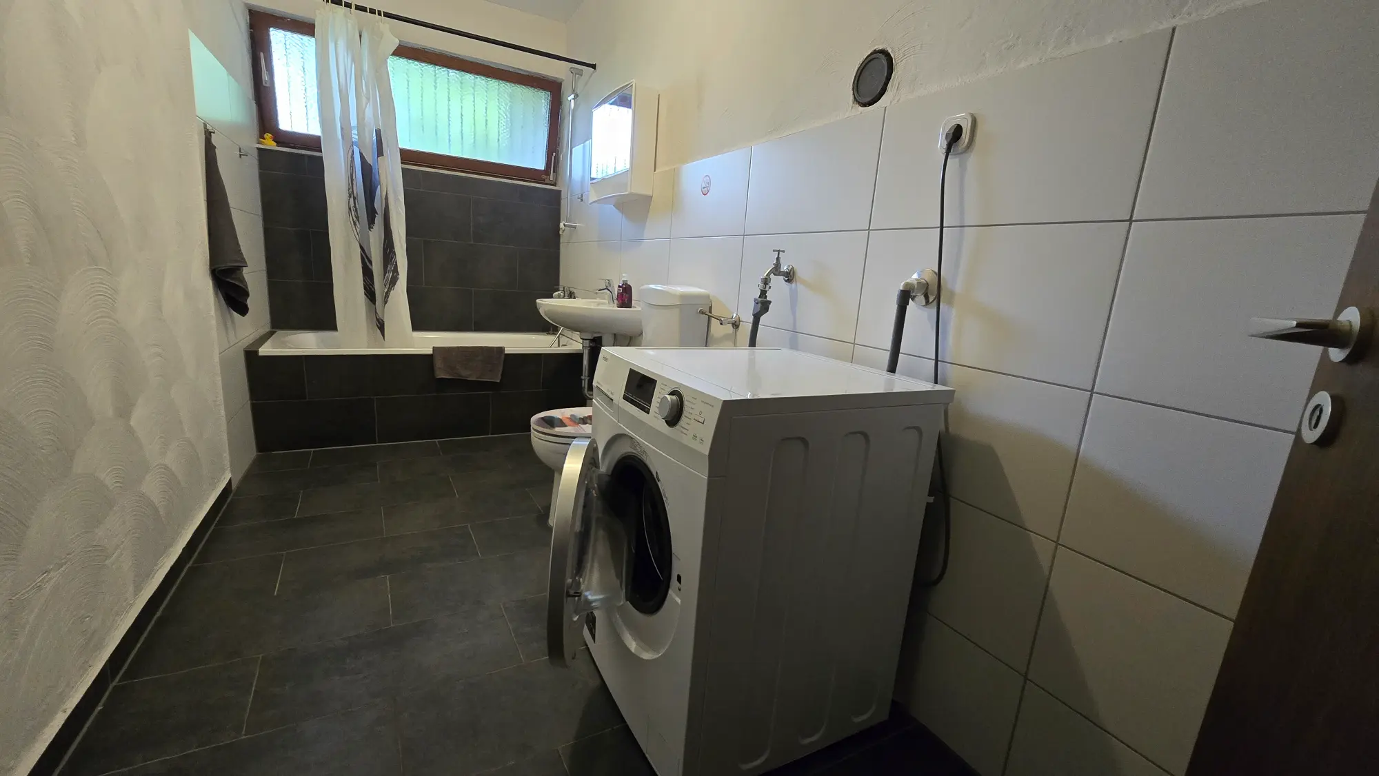 5-Personen-Wohnung mit 3 Zimmern & Terrasse - фото 6 недвижимости